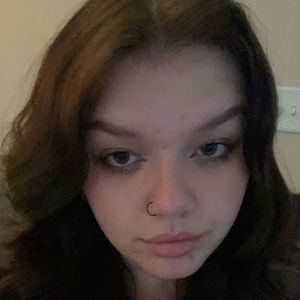 Meet your Posher, Chloe